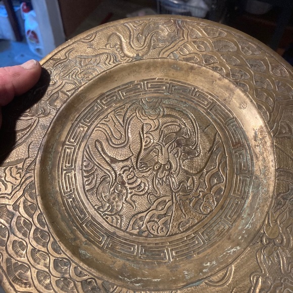 antique brass plate with dragon theme throughout - Picture 2 of 2